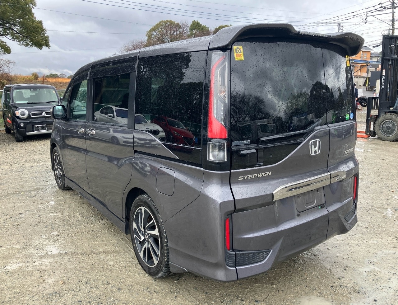 Honda Stepwagon Spada 2016