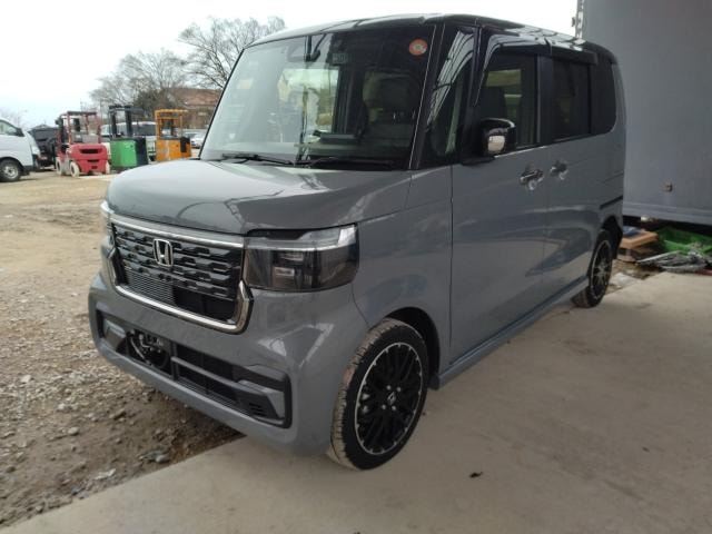 Honda N-box Custom 2024