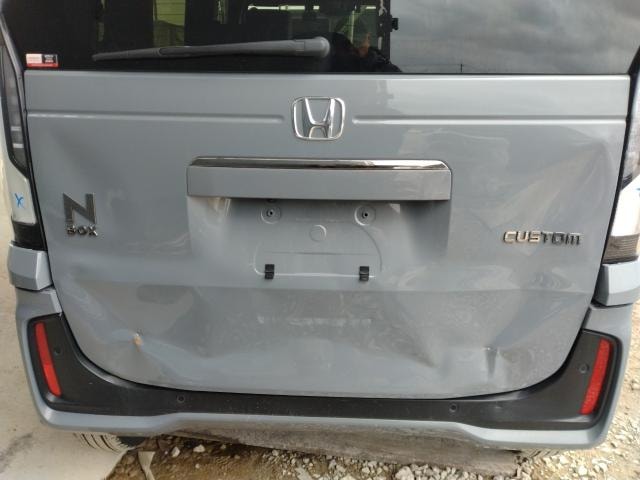 Honda N-box Custom 2024